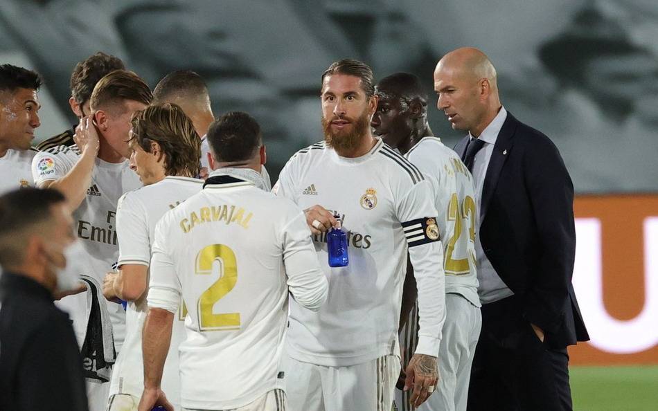 【BJL官方网站】
欧冠皇马VS门兴首发出炉 本泽马+拉莫斯领衔 阿扎尔+莫德里奇替补(图2)